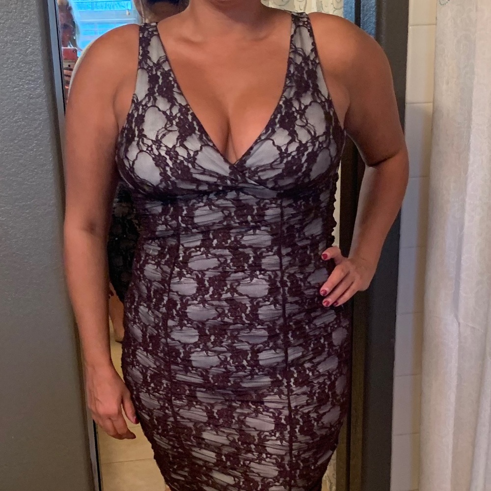 💜 3 for $20 Deal Lace open back cocktail dress